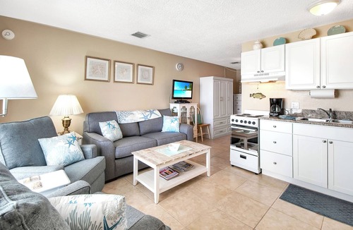 Isles of Capri House | Driftwood Landing 1- Isles of Capri Vacation Resort.
