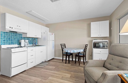Isles of Capri Condo | Driftwood Landing 15- Isles of Capri Vacation Resort.