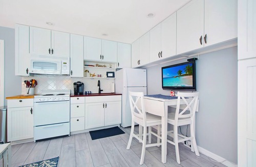 Isles of Capri Condo | Driftwood Landing 8- Isles of Capri Vacation Resort.