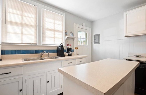 Richmond Hill House | Easy Drive to Pembroke & Historic District+Pets
