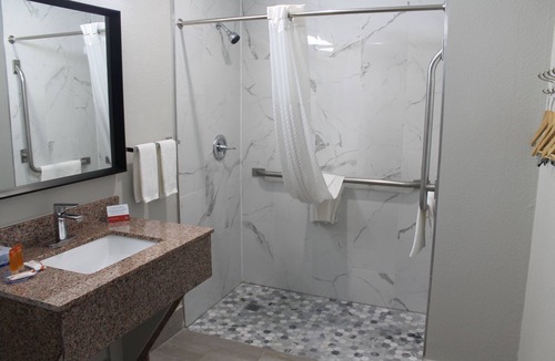 Cheraw Hotel | Econo Lodge Cheraw Market Street