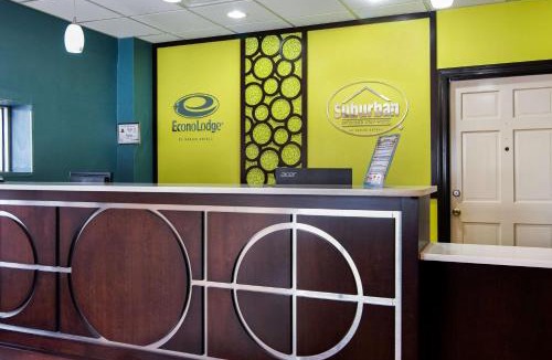 Selma Cabin | Econo Lodge Selma - Smithfield