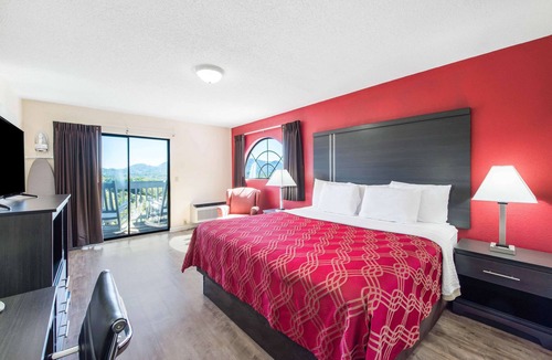 Waynesville Hotel | Econo Lodge Waynesville
