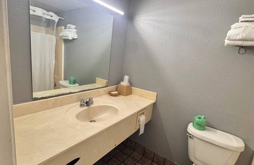 Sweetwater Hotel | Economy Inn Sweetwater I-75