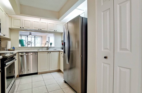 South Bradenton Apartment | ED Shorewalk, Pools, Tennis, Pickle Ball, near Beaches Anna Maria Island and IMG