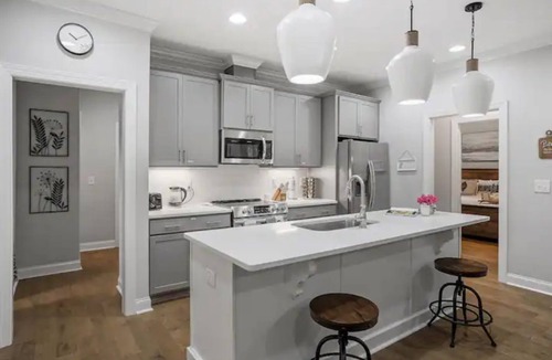 Durham House | Elegant Luxurious Home, 3 min Duke and 6 min Downtown