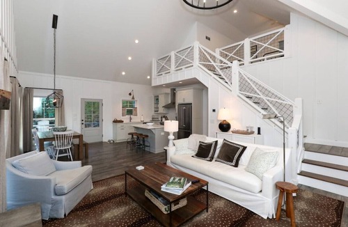Tiger House | Elegant Murray Cove at Lake Burton