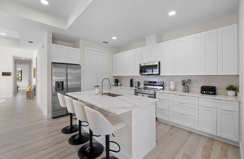 East Naples House | Elegant Naples Retreat - Close to Fifth Ave & Pier