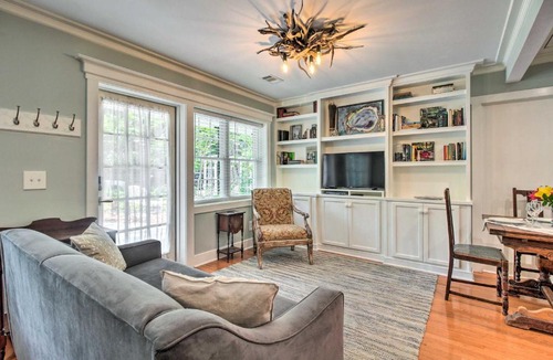 Montgomery Apartment | Elegant Savannah Hideaway w/Private Garden
