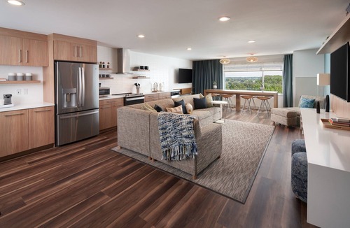 Williamsburg Hotel | Element by Marriott Orlando at SeaWorld