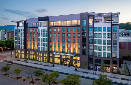 Downtown Chattanooga Hotel | Embassy Suites By Hilton Chattanooga Downtown