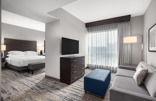 Charlotte Hotel | Embassy Suites by Hilton Charlotte Ayrsley