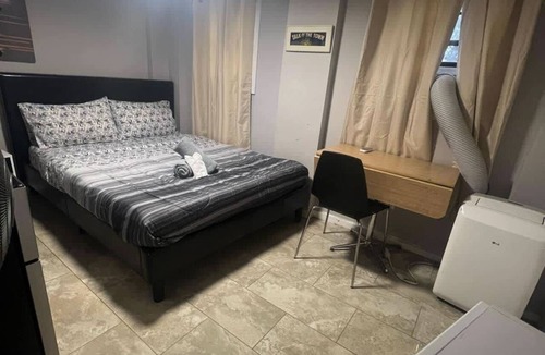East Side House | Emory guest room, sleeps 2