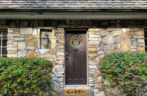 Old Town House | Enchanted Oasis: Walk to Village, Pool, Hot Tub, Putting Green, 3 Houses