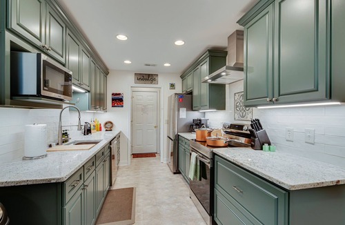 Thompson's Station House | End of Summer Discounts for Cooool Comfort in Your Spring Hill Haven