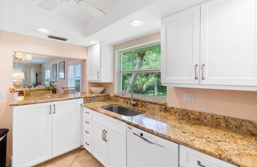 Whitney Beach Condo | End-Unit Beach Villa w Stunning Views–Spacious 2BR Whitney Beach #336 by RVA