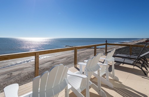 Edisto Island House | Endless Summer 5 Bedroom Home by Redawning