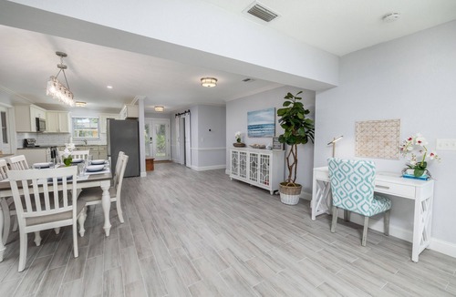 Vero Beach House | Endless Summer Vacay w/Arcade & Heated Pool