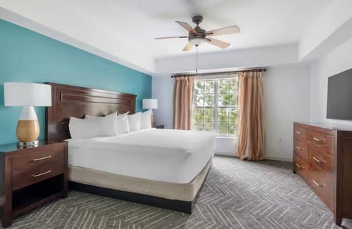 West Kissimmee Hotel | Enjoy a Peaceful Stay with Great Amenities! Unit with Kitchen, Outdoor Pool!