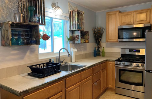 Historic Downtown Melbourne House | Enjoy Downtown Melbourne at the Nautical Nights, just minutes from the beach!