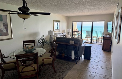 Hutchinson Island South Condo | ENJOY SUNRISES, SUNSETS FROM THIS BEAUTIFUL 7TH FLOOR HUTCHINSON ISLAND CONDO!