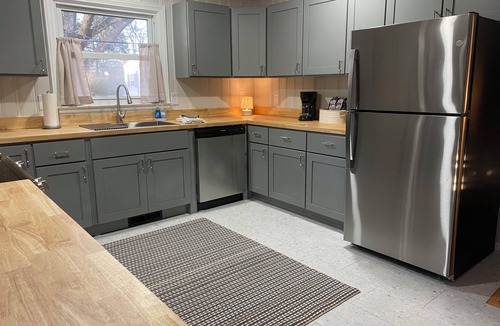 Anderson House | Enjoy the Holidays in this recently remodeled Brick rambler. All new furnishings