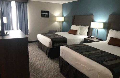 Florida Central Atlantic Coast Hotel | Enjoy Theme Park Fun at Spacious Resort Orlando