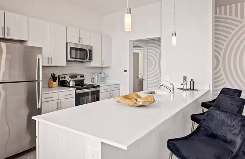 Sobro Apartment | Enjoy Vibrant Nashville | Rooftop Terrace & Modern Amenities | Top Spots Nearby