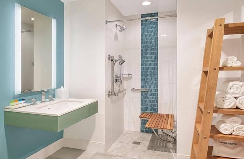 Sobro House | Entertainment At Its Best! 4 Spacious Units, Outdoor Pool, Outdoor Terrace!
