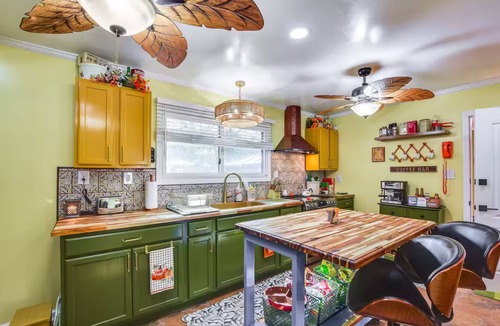 Pine Forest House | Entire home in Spring Lake, North Carolina
