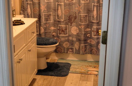 Evans House | Entire townhome, vacation rental and perfect stay for traveling professionals.