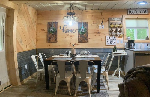 Burnside Cabin | Escape to a upscale cozy cabin and private,near Daniel Forest, Lake Cumberland