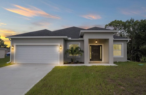 Vero Lake Estates House | Escape to Tranquility Verobeach