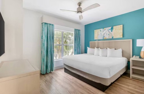 West Kissimmee Hotel | Every Great Vacation Needs a Place Like This! Outdoor Pool, Unit with Kitchen!