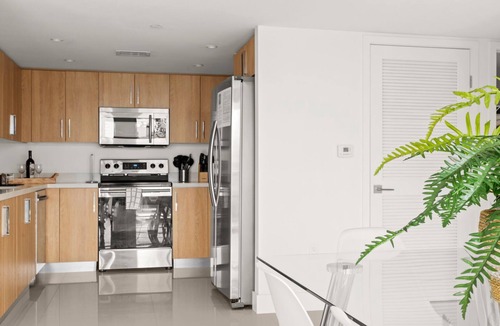 Bay Harbor Islands House | Exclusive 2BR, 2.5BA Apartment | Bay Harbor Islands Family-Friendly Stay