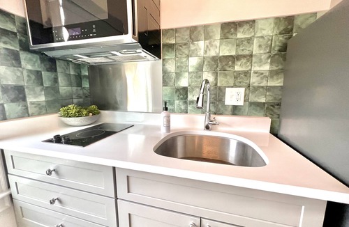 Charleston Apartment | Exclusive, safe, island living near Credit one stadium!