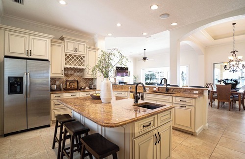 Winter Haven House | Expansive Lakeside Living at this Sunset Haven Gem
