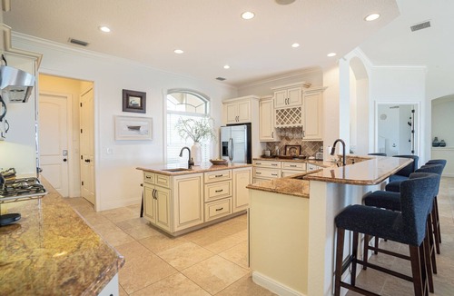 Winter Haven House | Expansive Lakeside Living at this Sunset Haven Gem