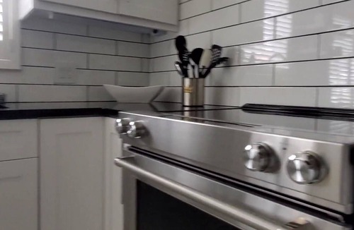 Downtown St. Petersburg Condo | EXPLORE & ENJOY in the heart of Downtown ST. Pete