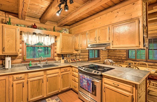Brevard Cabin | Explore the Land of Waterfalls! Brevard Log Cabin