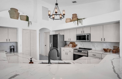 Port Charlotte House | Exquisite 4BR Villa - Heated Pool & Spa - Near Beach, Port Charlotte