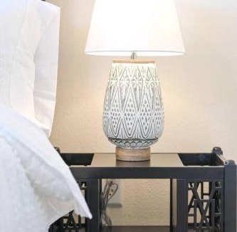 Charlotte House | Exquisite E Charlotte house
