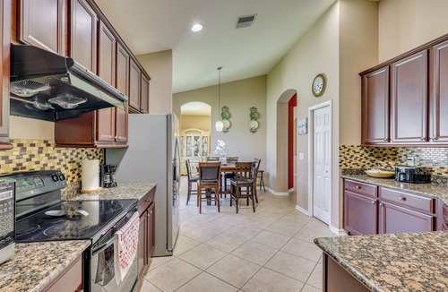 Riverview House | Extended Stay in Tampa Area! Spacious Home w/Yard