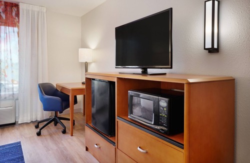 Flemington Hotel | Fairfield Inn & Suites by Marriott Hinesville Fort Stewart