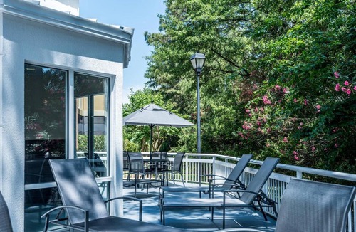 Savannah Hotel | Fairfield Inn & Suites Savannah I-95 South