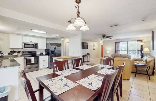 Port Charlotte House | Family and dog friendly pool home, close to beaches, harbor and river