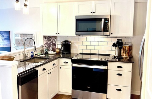 Westport House | Family friendly 2-bedrm 4 bed guest house with all essentials.