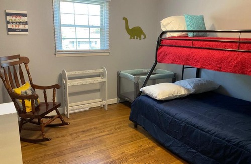 Taylors House | Family-Friendly 4 bedroom home with game room.