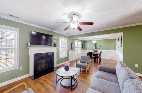 Cameron House | Family-Friendly! Cameron Escape w/Community Perks