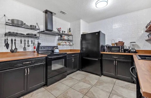 Hinesville House | Family Friendly Home